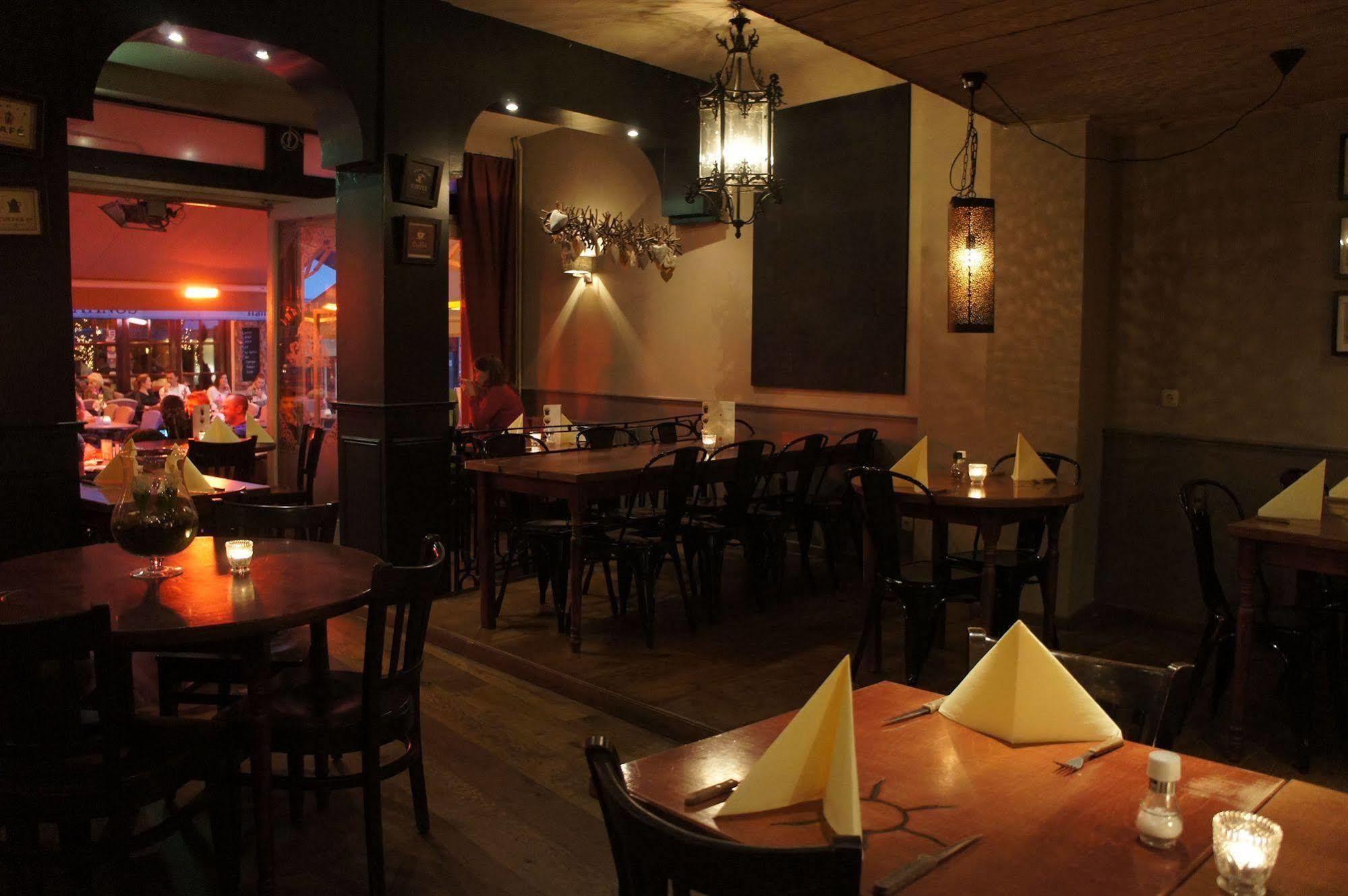 ホテル Le Bistro ファルケンブルフ エクステリア 写真