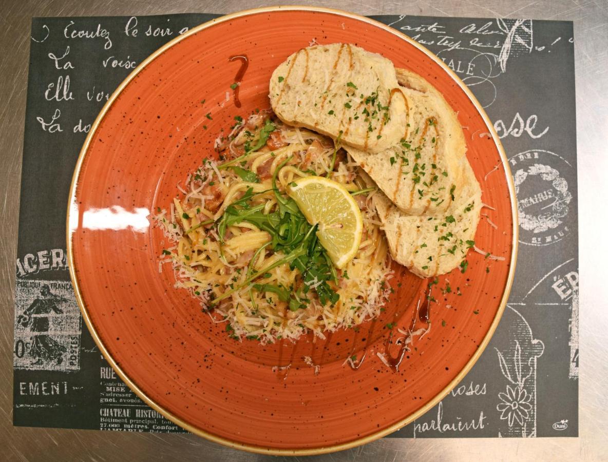 ホテル Le Bistro ファルケンブルフ エクステリア 写真
